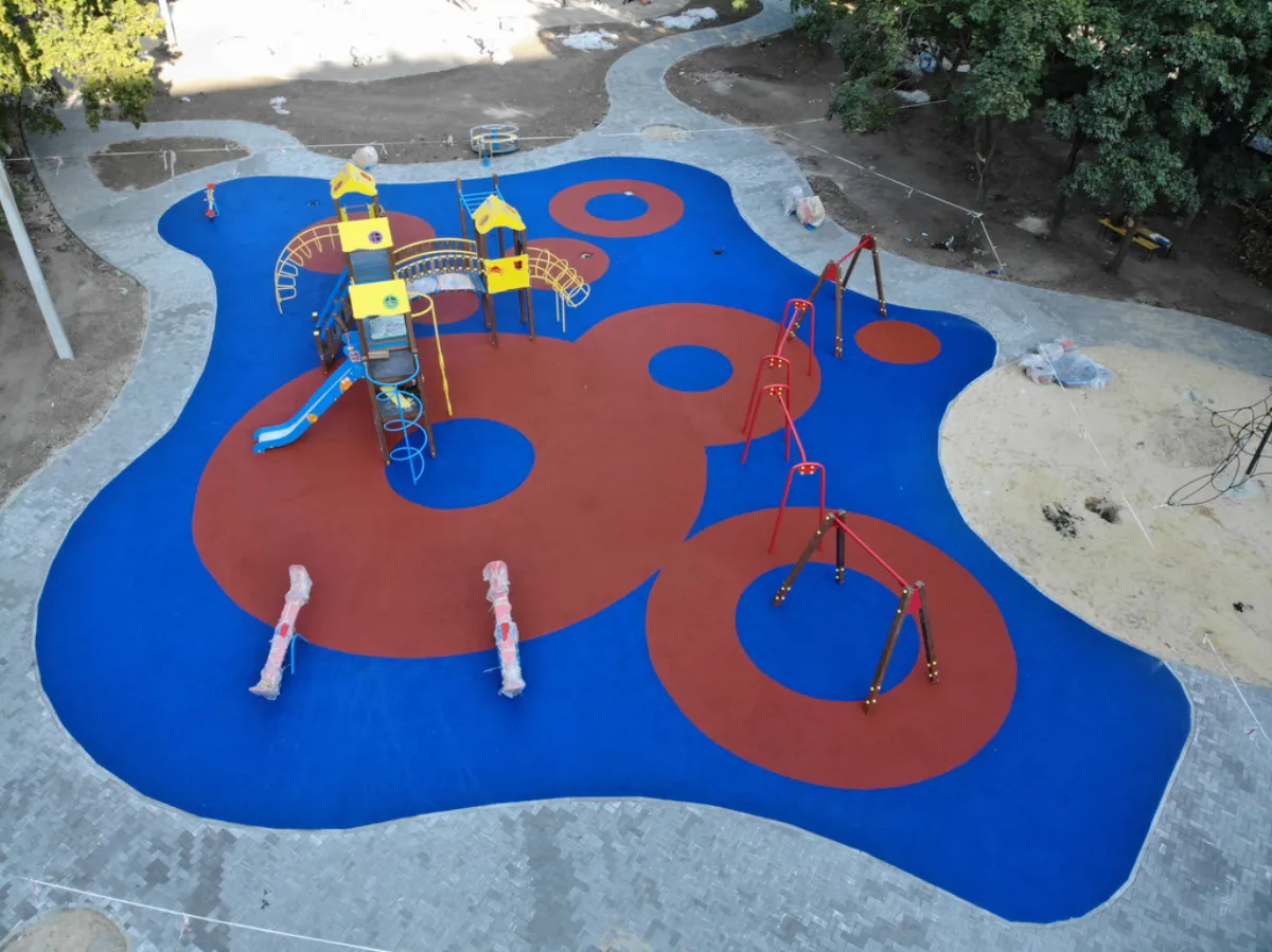 Poured in place rubber surfacing installed by B-Cool Surfacing