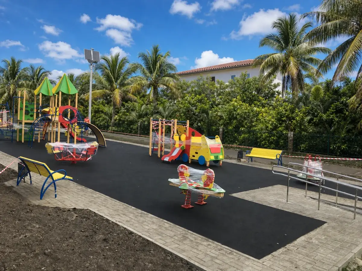 Poured in place rubber surfacing installed by B-Cool Surfacing